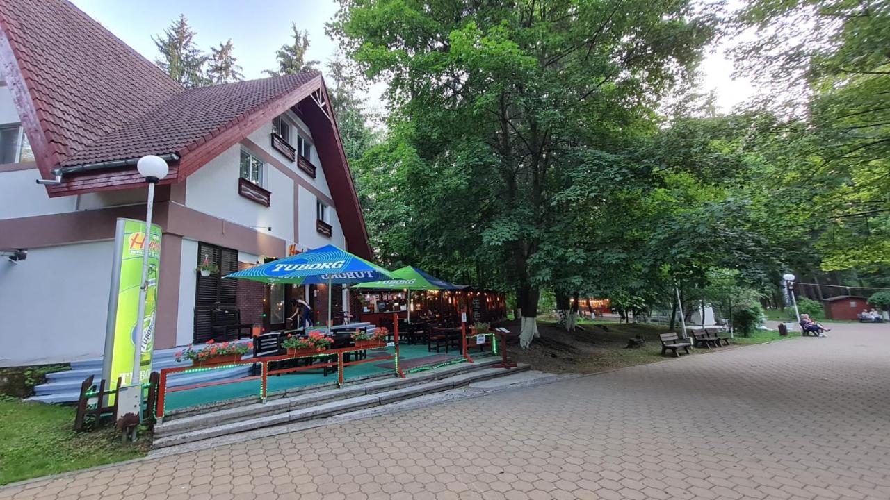 Pensiunea Happy Inn วาตราดอร์เนย์ ภายนอก รูปภาพ